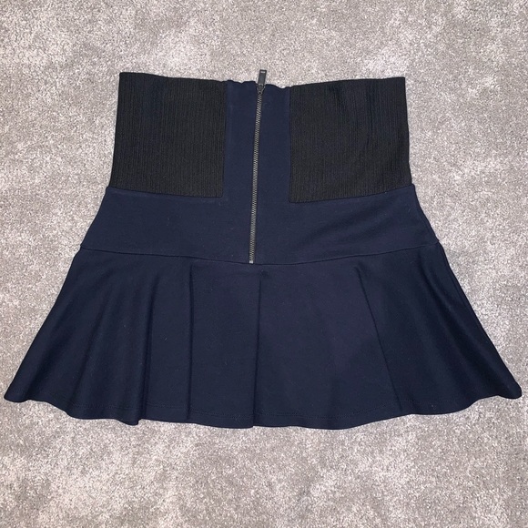 Zara skirt - Picture 1 of 3